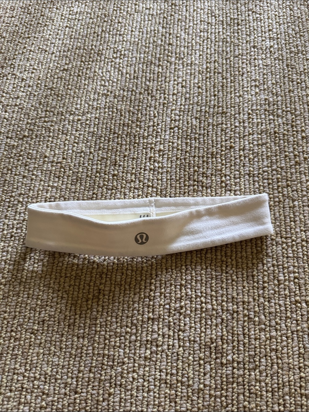 lululemon vintage white headband with silicone